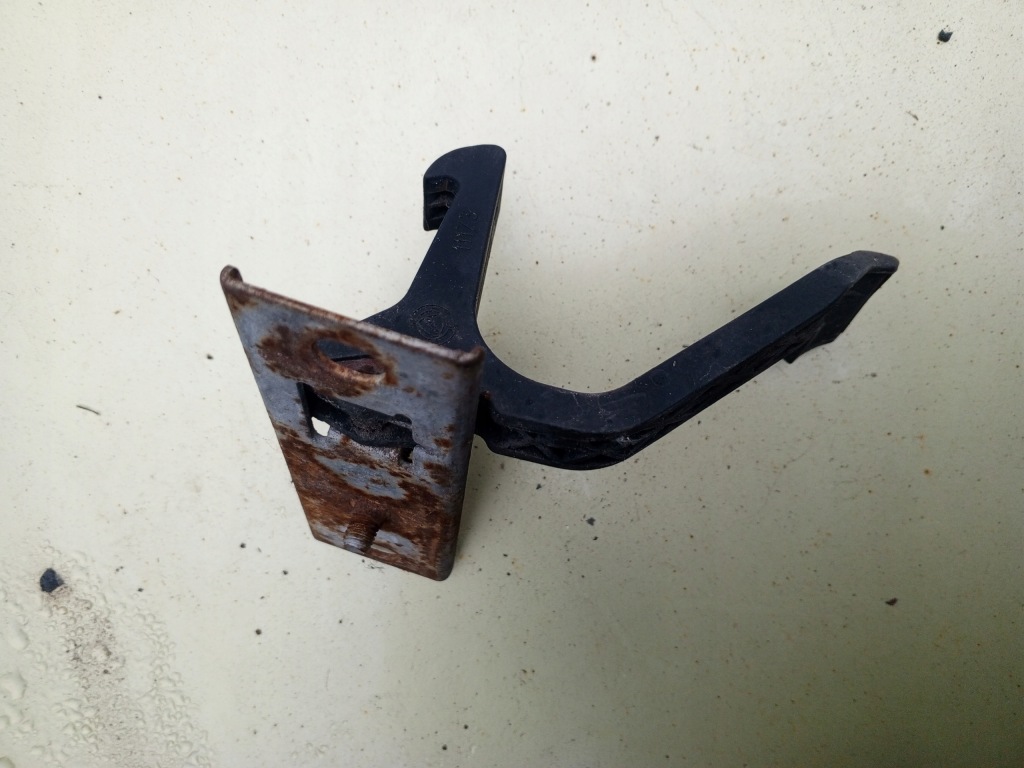 фото №1, Замок засувка капот fiat albea pali lift strada 2002r-2006r