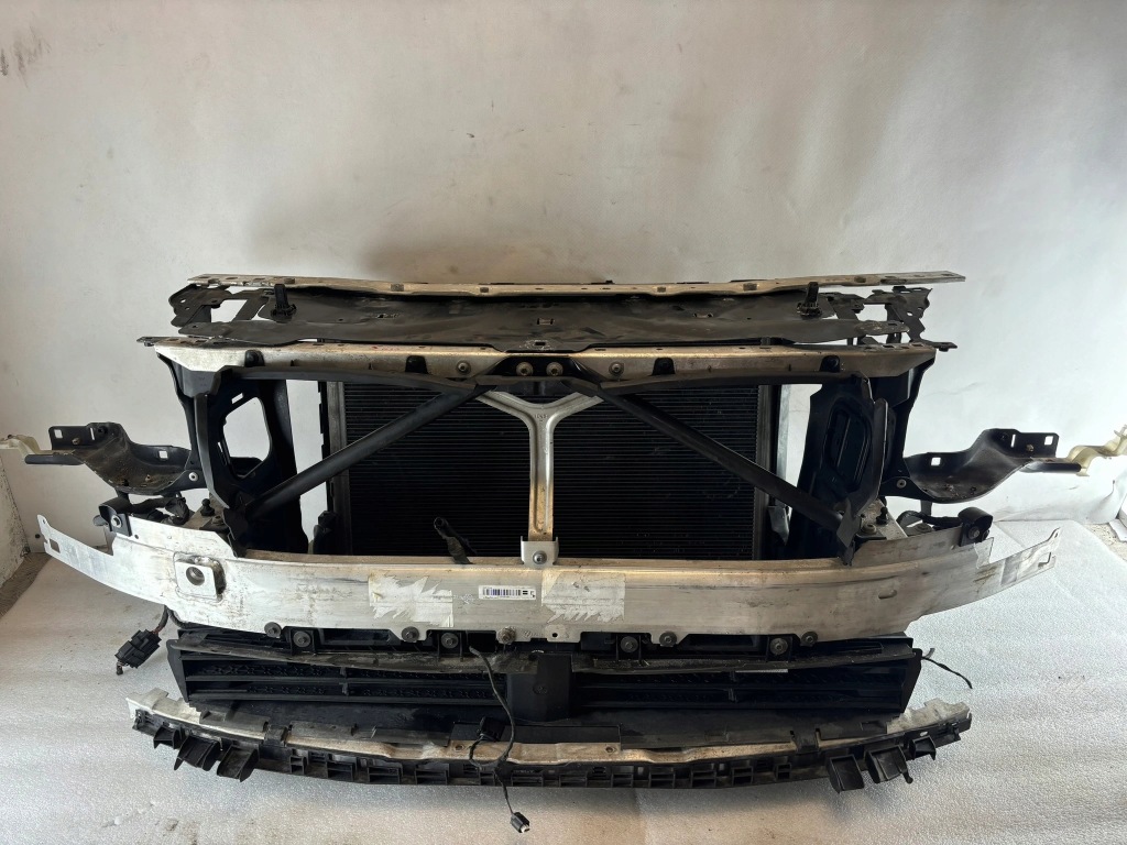фото №1, Pas передний радиатор комплект bmw 5 g30 g31 3.0d
