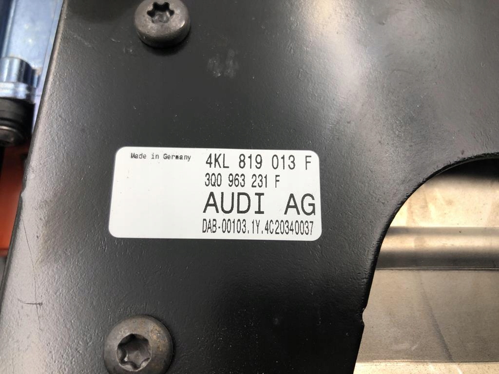 фото №8, Теплообменник тепла нагреватель audi e-tron 50 4ke