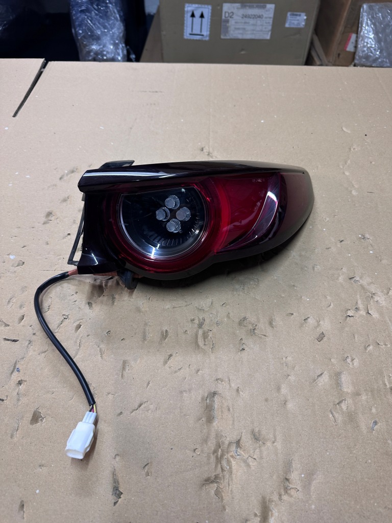 Купить Фара led mazda 3 iv bp hb dsfrr1133 220-6519p bckc-51150