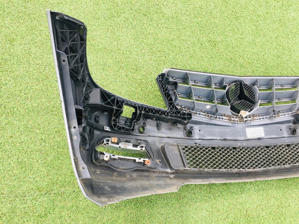 Mercedes c-klasa w2048850025 avantgarde бампер передний перед Доставка