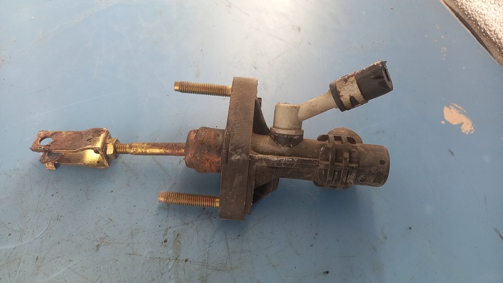 фото №1, Насос зчеплення toyota yaris 03r 1.0b