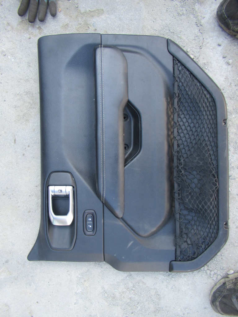 фото №1, Jeep wrangler jl sahara 4d 2018 r. обшивка оббивка двері правий перед