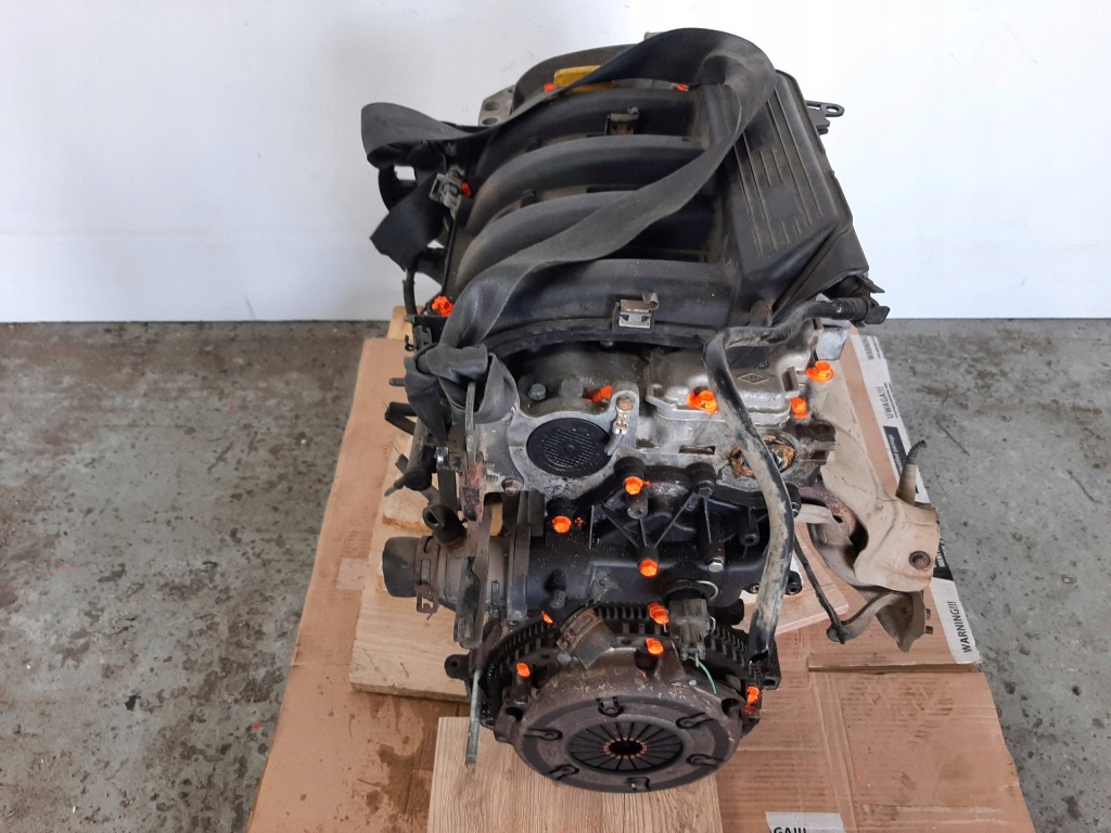 Renault clio 2 3d рестайлинг  1.6 16v 03r двигатель k4m708 79kw 107km Оригинал