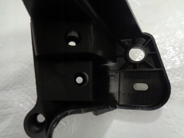 фото №9, Citroen c4 spacetourer кронштейн крепления лампы правой ремкомплекты