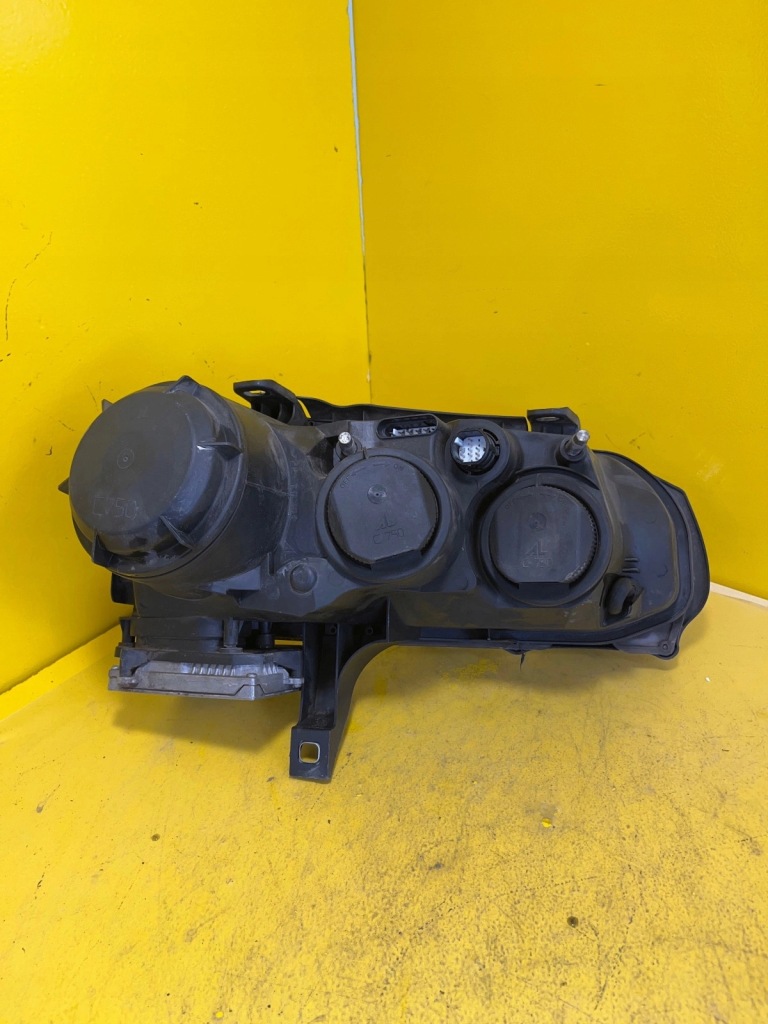 Лампа левая alfa romeo 159 ксенон 60583988 Цена