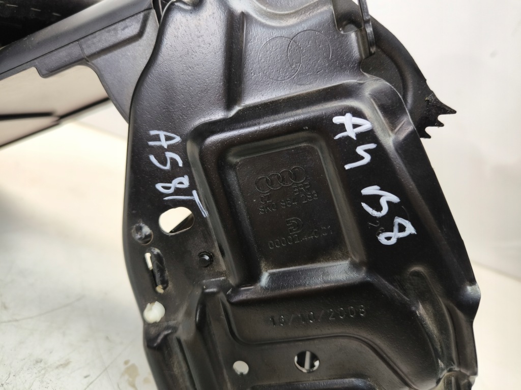 Підлокітник середній перед audi a4 b8 a5 8t велюр 8k0864283 оригінал !!! Доставка