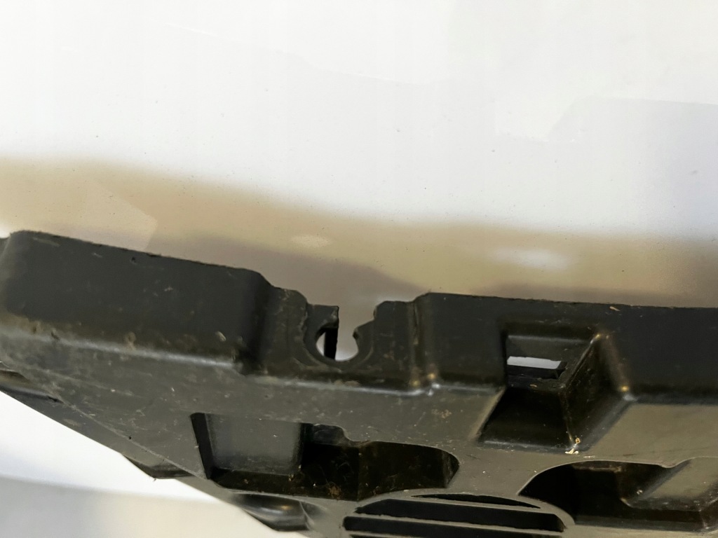 Polestar 2 ii защита плита pod бампер 31663671 Оригинал