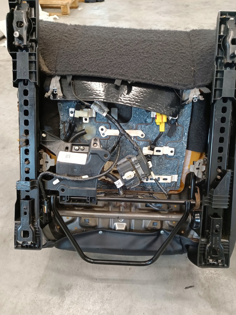 фото №13, Ford fusion mk5 hybrid сиденья передние перед