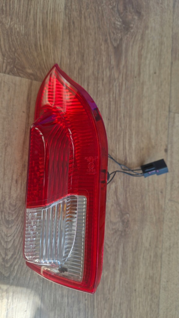 Купить Фара правый  задний  13226855 opel insignia a przedlift