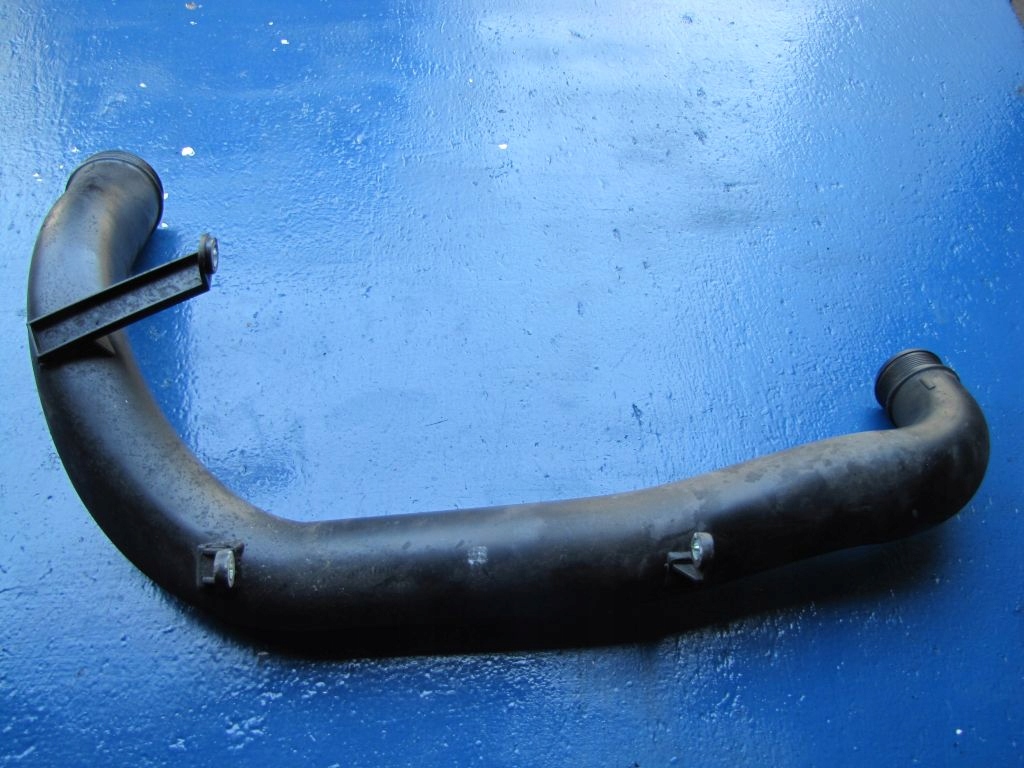 фото №1, Volvo s80 v70 xc70 2.4 d5 шланг воздуха turbo