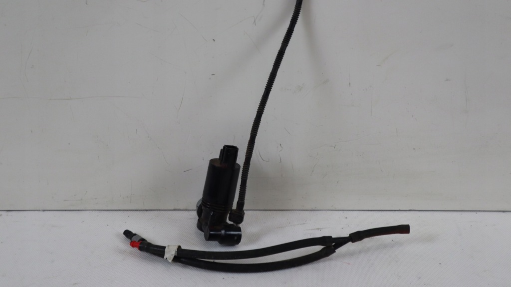 фото №1, Volvo v40 ii помпа омывателя