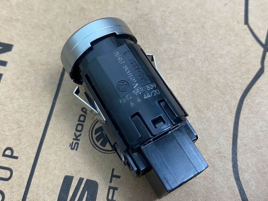 фото №5, Gd caddy v 2k7 кнопка запуск стоп 5h0959839 оригінальний