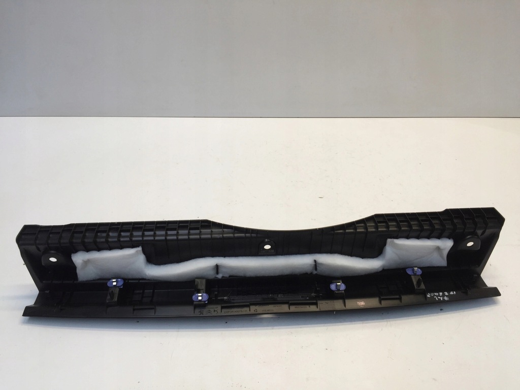 фото №3, Peugeot 2008 ii захист накладка поріг багажника