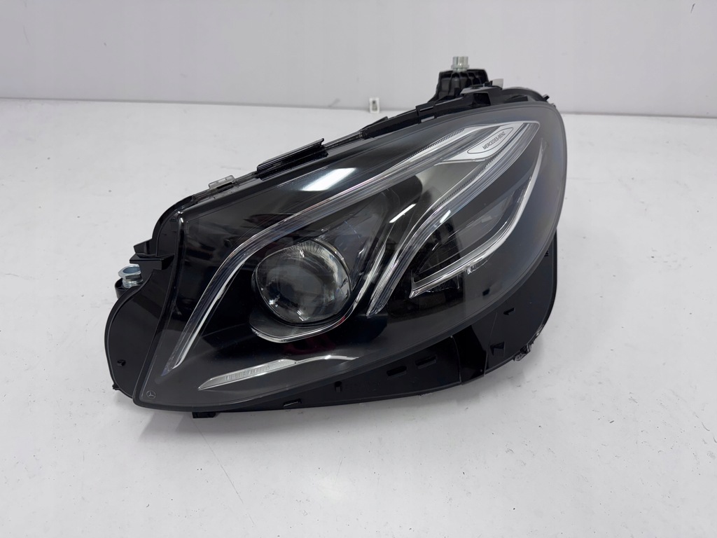 фото №1, Лампа левая передняя перед mercedes e klasa w213 a213 multibeam led