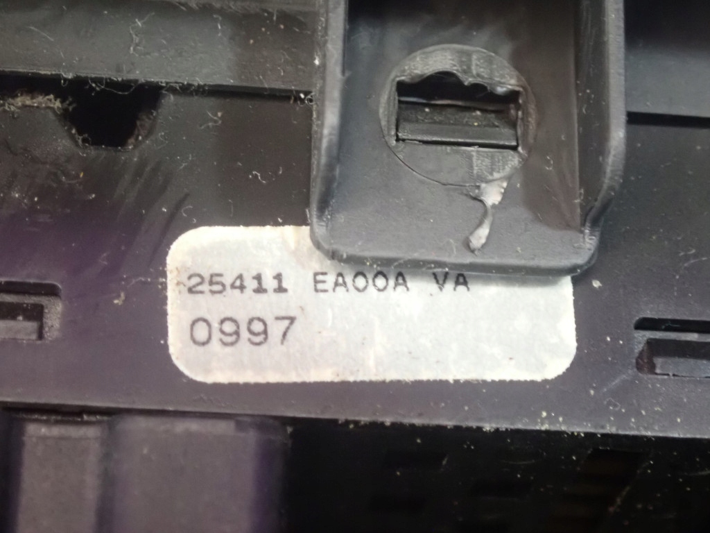 фото №6, Nissan note e11 i 05-09 перемикач вікон 809609u00a 6 pin