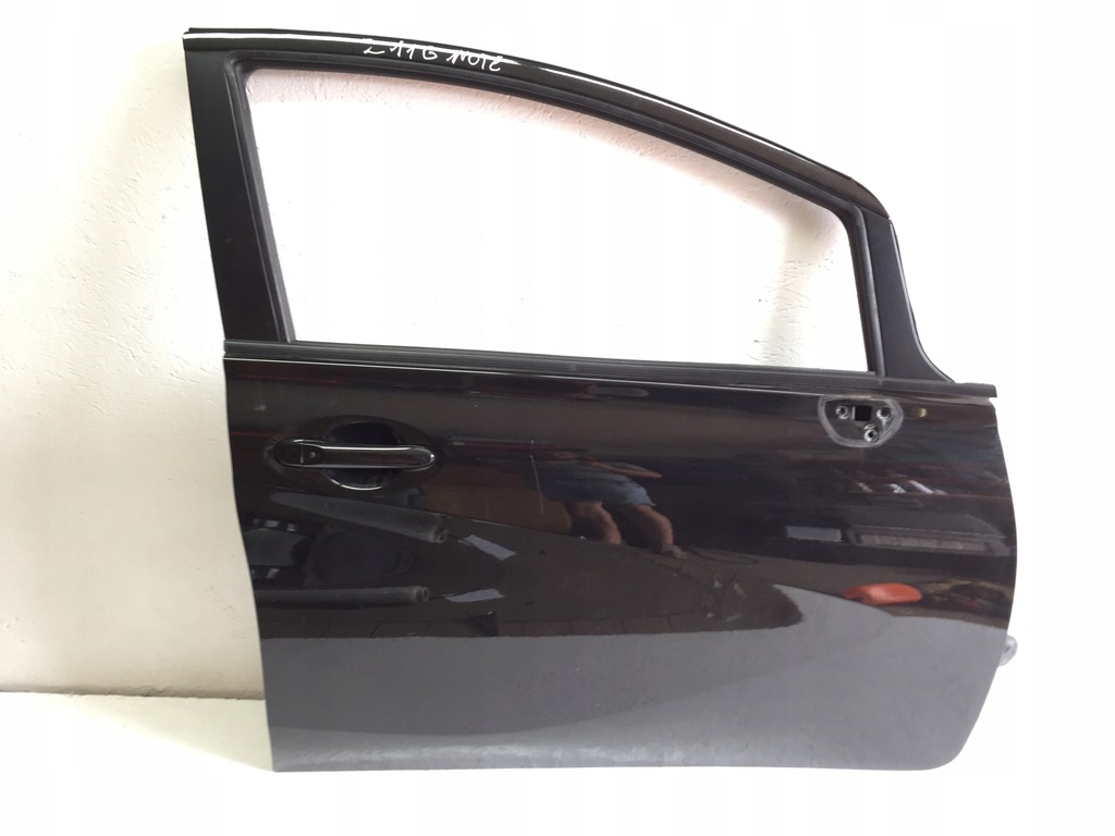 фото №1, Дверь перед правый nissan note e12 цвет z11