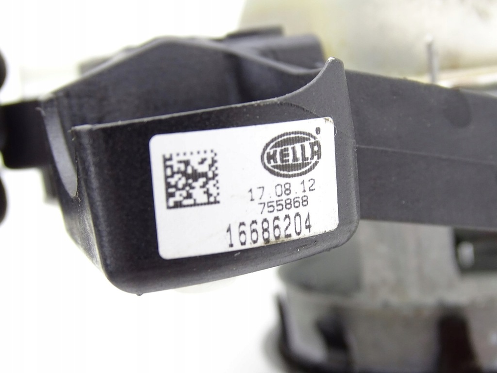 фото №7, Линза лампы ксенон правая audi a3 s3 8p lift uk