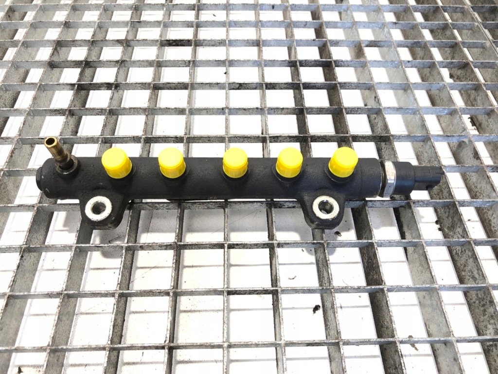 фото №1, Молдинг упорскування renault master ii 0445214042 2.2 90km