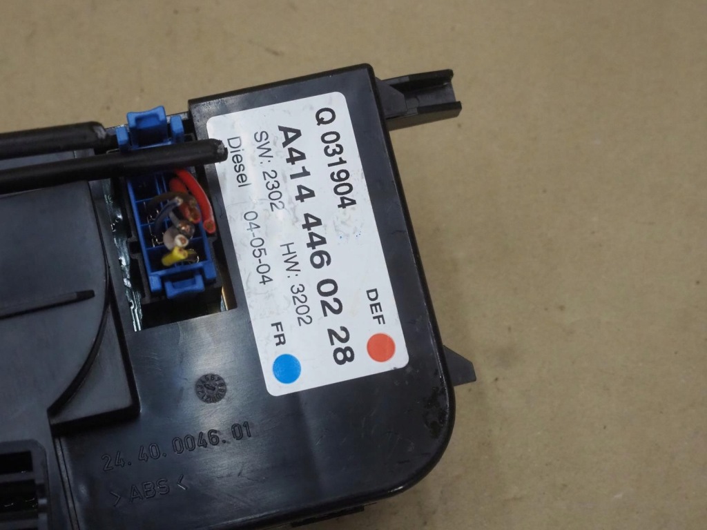 фото №12, Mercedes w414 vaneo панель кондиціонера обігріву a4144460228