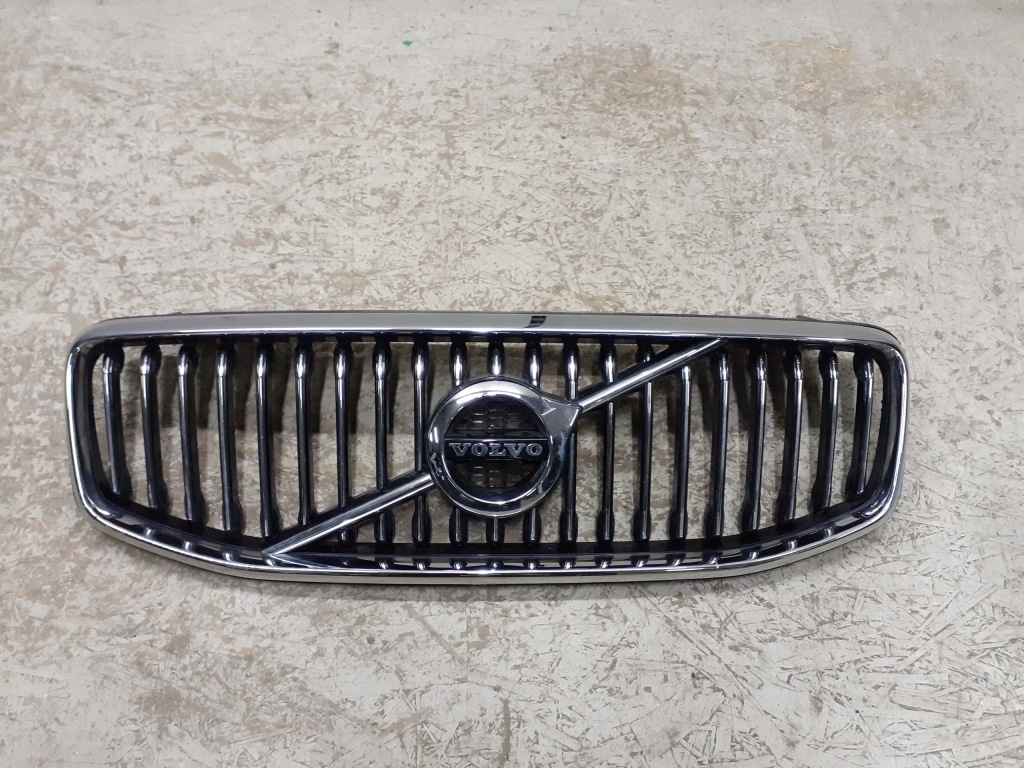 фото №1, Решётка радиатора решётка радиатора volvo xc60 ii 2018- 31479495 31425535