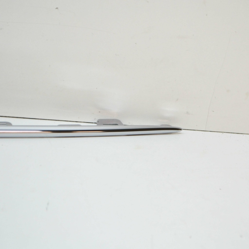 Купить Молдинг средняя нижняя бампера передний mb c купе c205 a2058852901