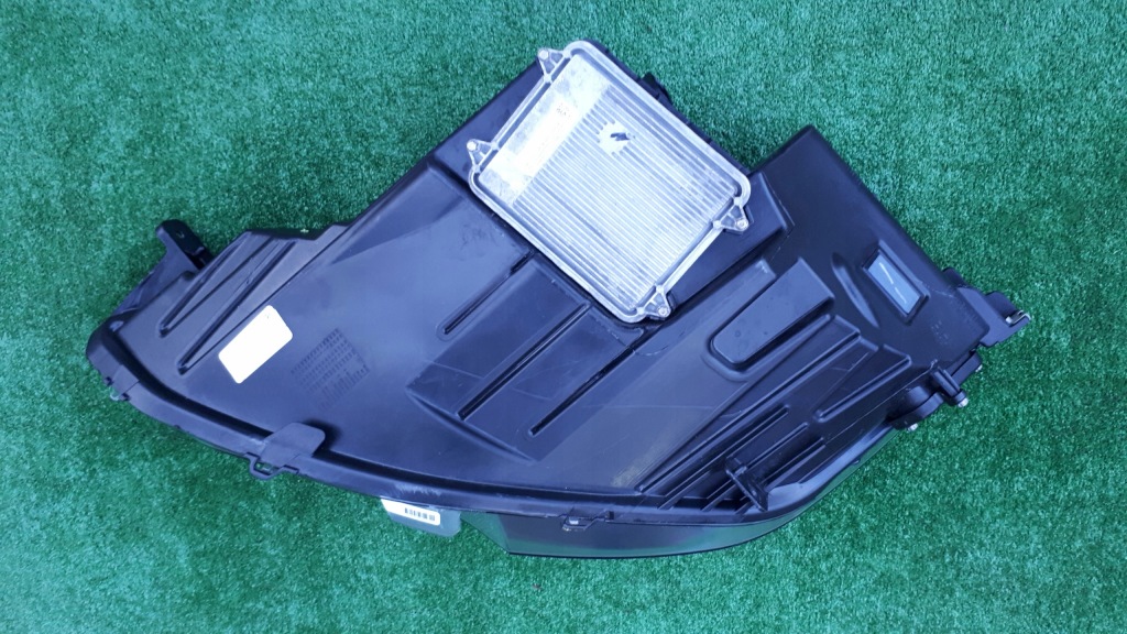 Tesla s рестайлінг  full led фара передня комплект Оригінал