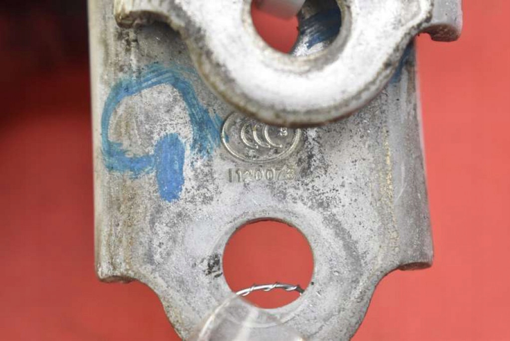 фото №6, Петля петли дверь правый перед hyundai ix35 09-13