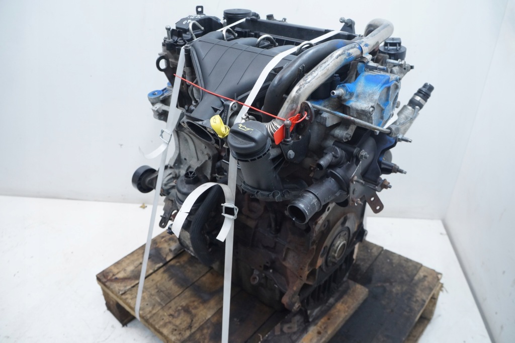 Купить Двигатель стойку volvo c30 c70 s40 v50 d4204t 150 tys km 2.0d hdi 136km