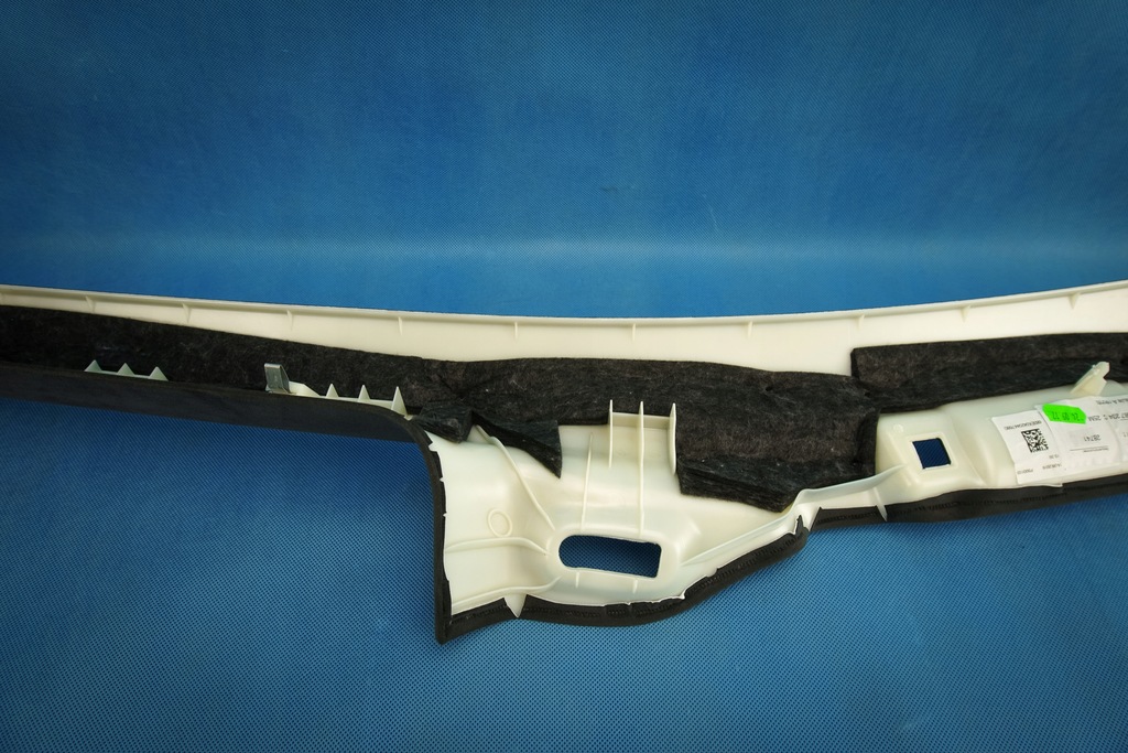 фото №7, Захист оббивка стійка перед правий audi a8 s8 4h0867234c 25m alcantara