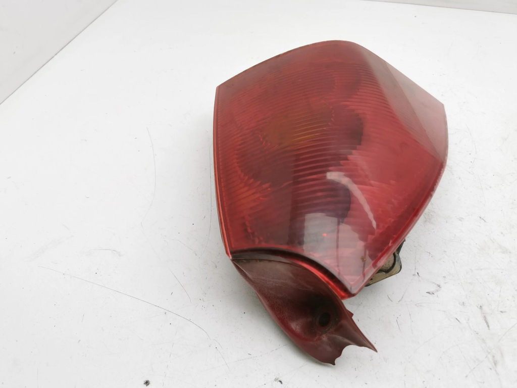 фото №6, Peugeot 307 2003 ліва сторона лампа задня