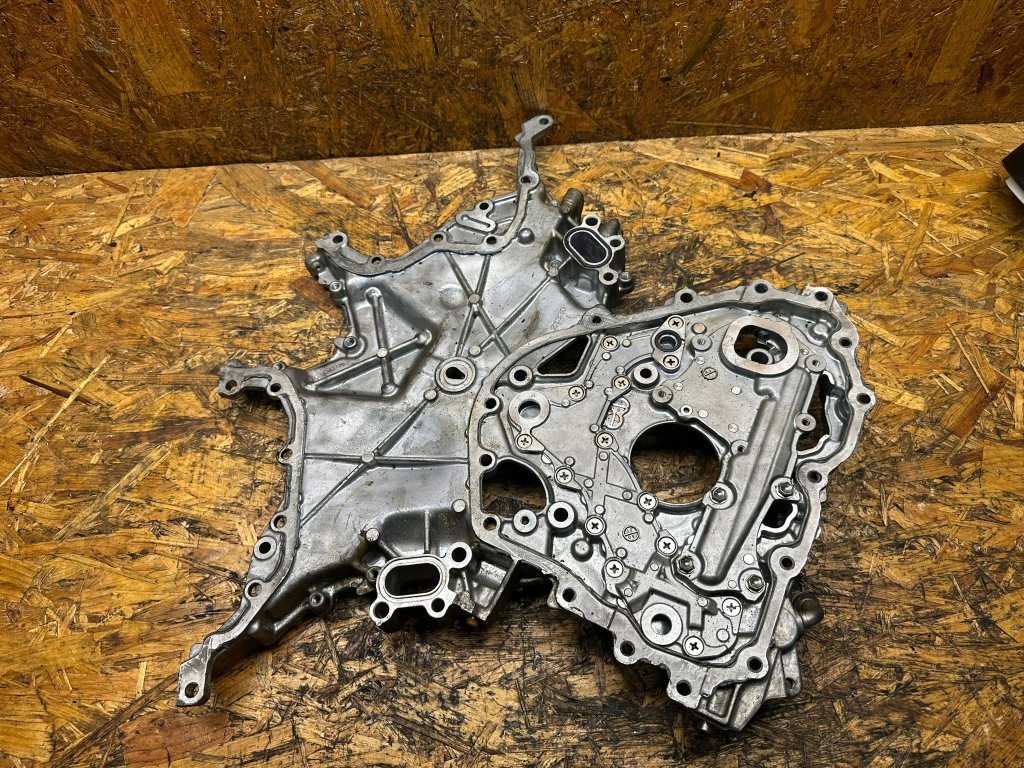 Корпус розподільного валу toyota v35a tundra ls500 2022- 3.5 v6 задня в Україні