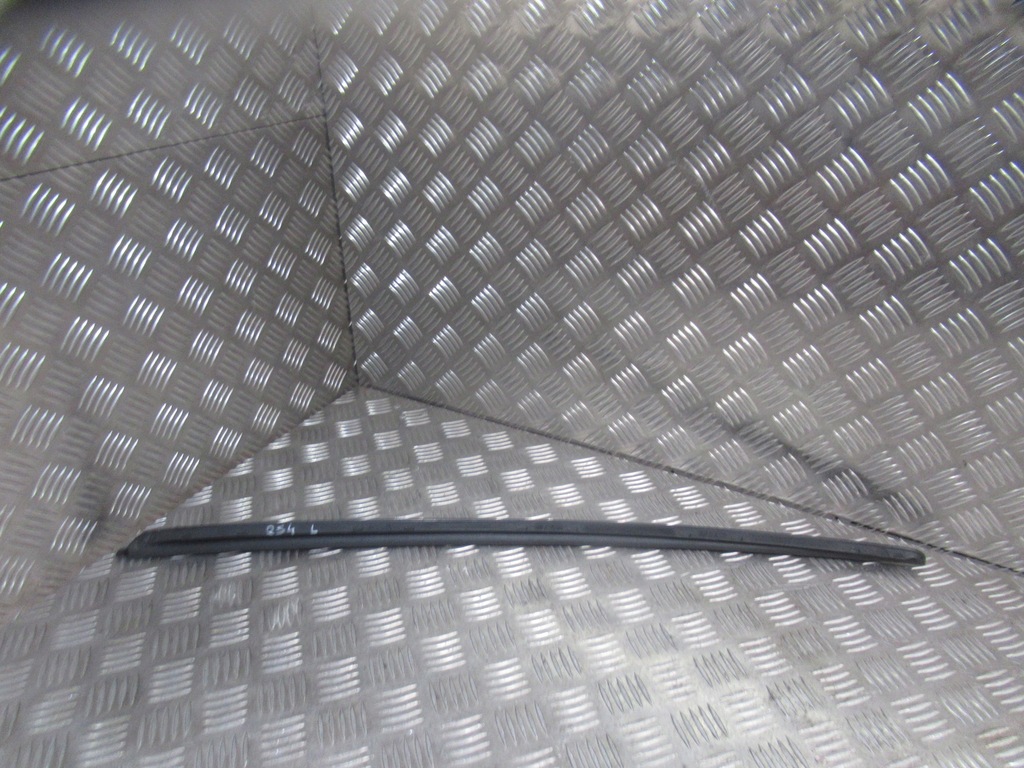 фото №9, Молдинг скло лобове передні ліва права 8k0854327 8k0854328 audi a4 b8