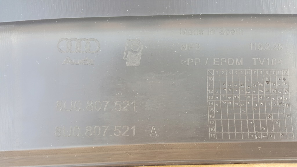 фото №10, Накладка бампера задняя audi q3 8u0807521 nowa