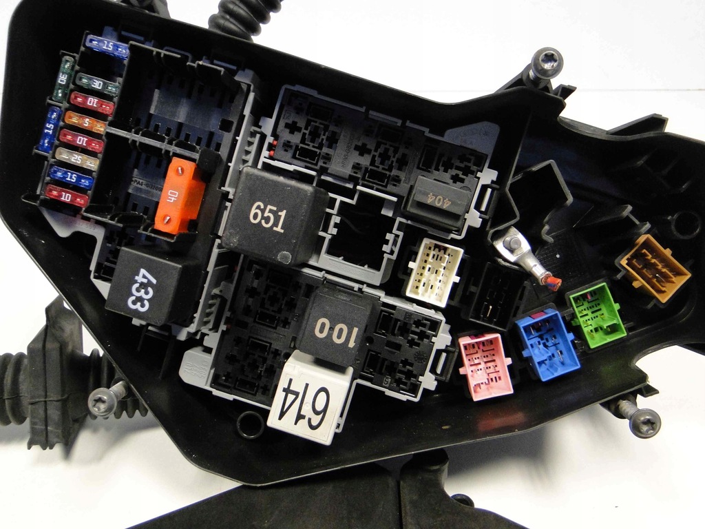 фото №8, Volkswagen touareg коробка запобіжників 7l093755