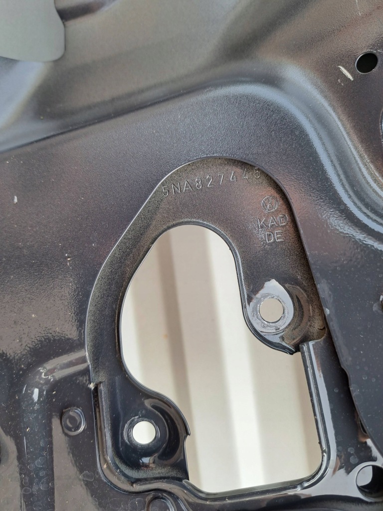 фото №6, Крышка багажника задняя задняя vw volkswagen tiguan ii 2 5na 5na827445