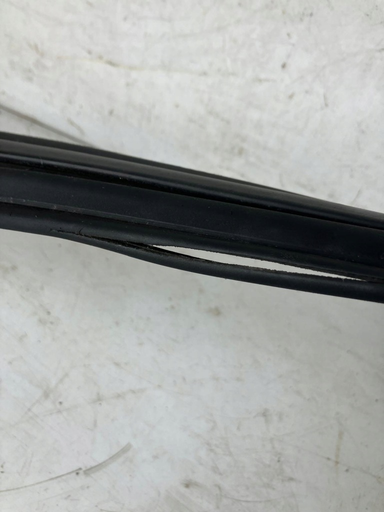 фото №6, Рамка прокладка двері лівий перед peugeot 208 i 3d 9673603380