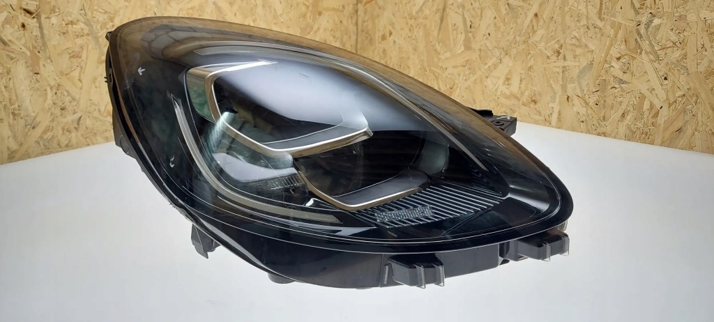 фото №1, Ford puma 2021 лампы передние