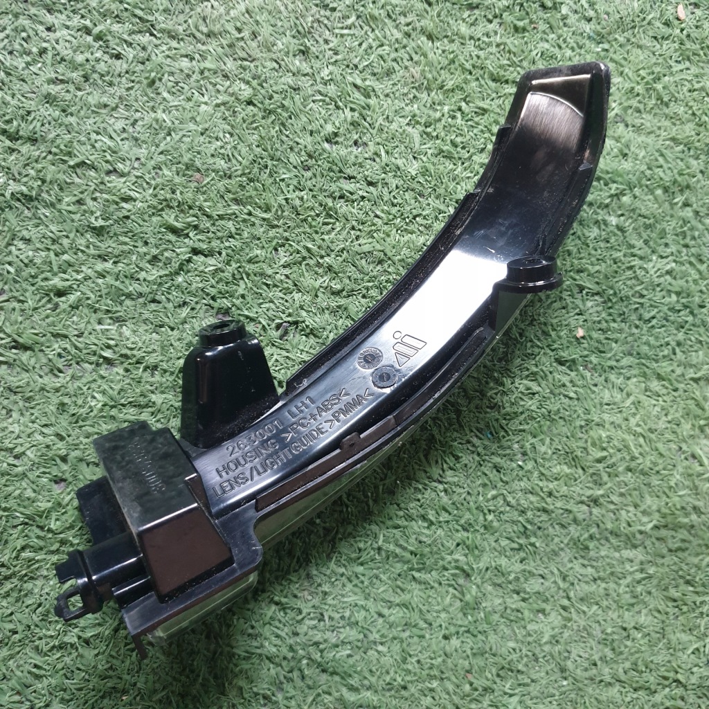 фото №4, Поворотник зеркало левый led renault megane iv