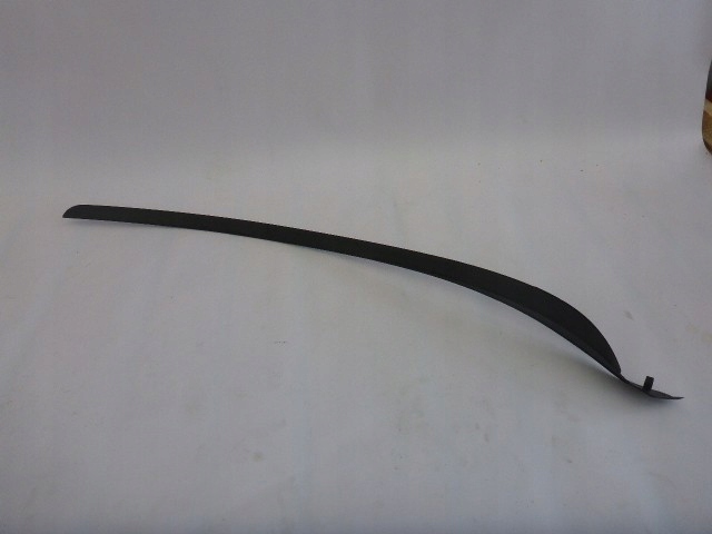 фото №1, Молдинг скло правий перед transit connect mk2 13-
