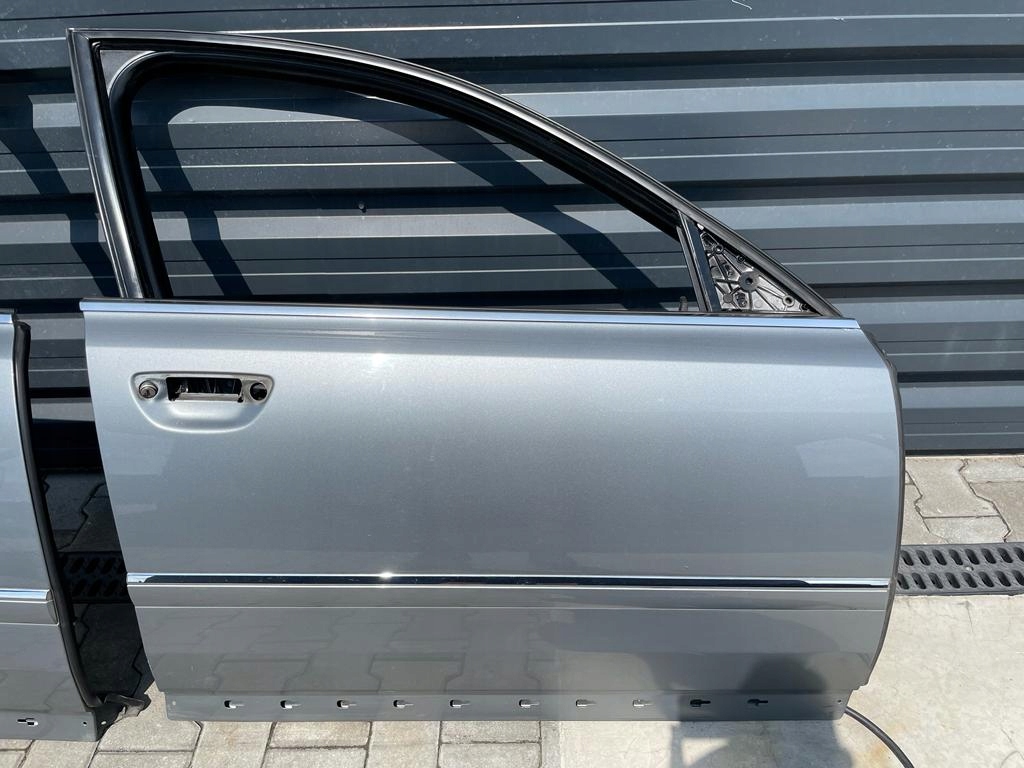 фото №9, Audi a8 d3 дверь правое цвет ly7g nr2