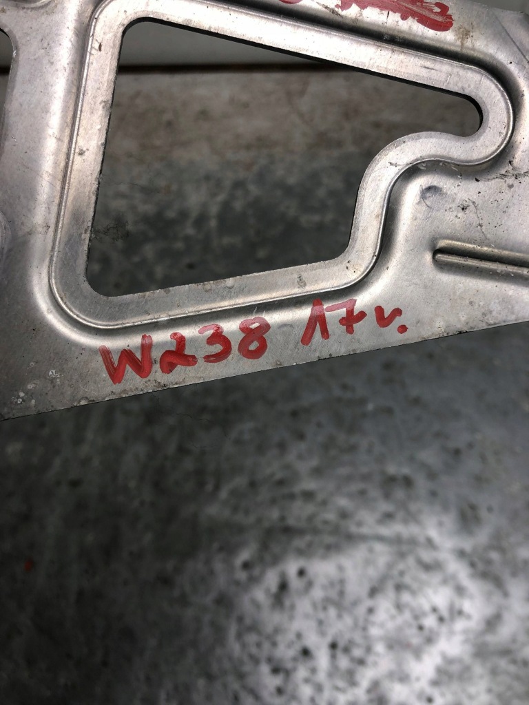 Кронштейн кронштейн блок керування mercedes w238 a2055451340 в Україні