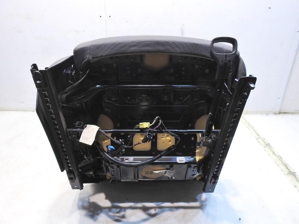 фото №7, Сиденье правый перед vw golf v plus 1k4881106fr