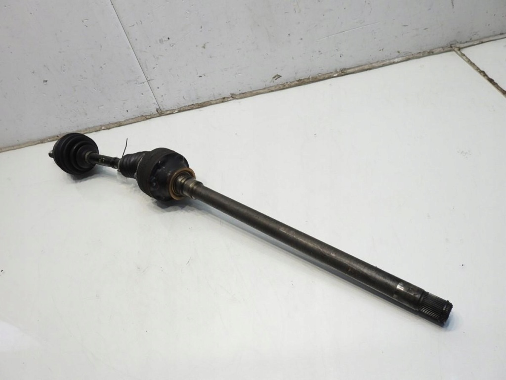 Привідний вал ліва 4x4 автоматична коробка передач porsche cayenne 1 4.5 v8 turbo 7l0407271a Зі Шроту