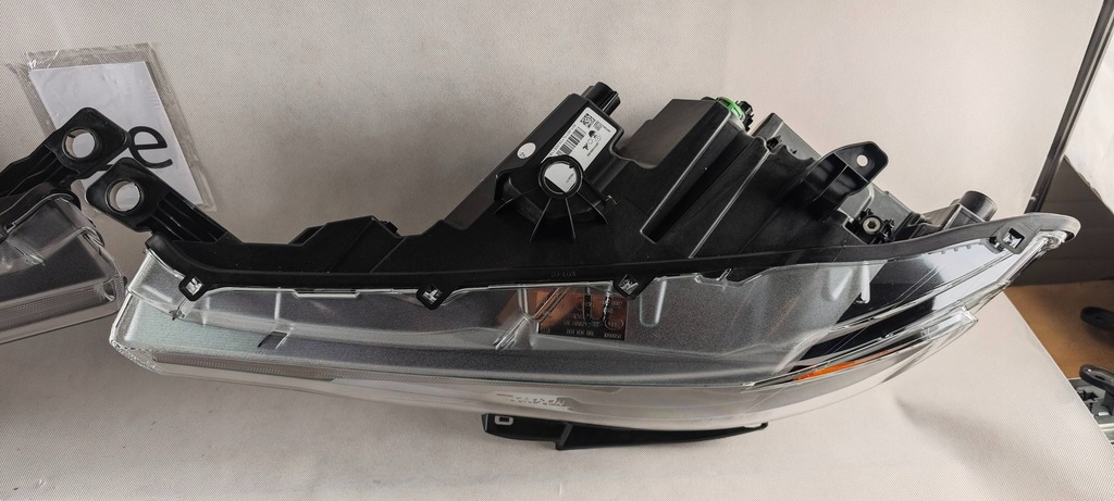 фото №9, Maserati levante usa full led лівий правий фара лампа nowe