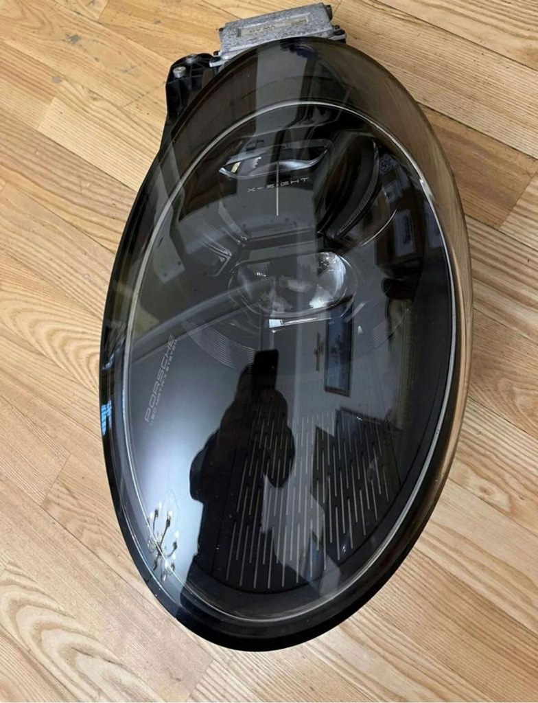 фото №8, Porsche 911 992 2021 лампы передние / комплект