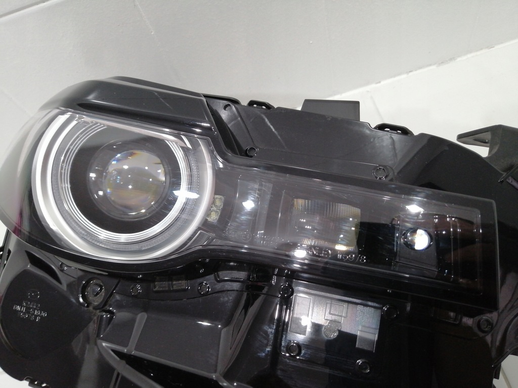 фото №8, Лампа правая przaednia перед mazda mx-30 full led hal 6285