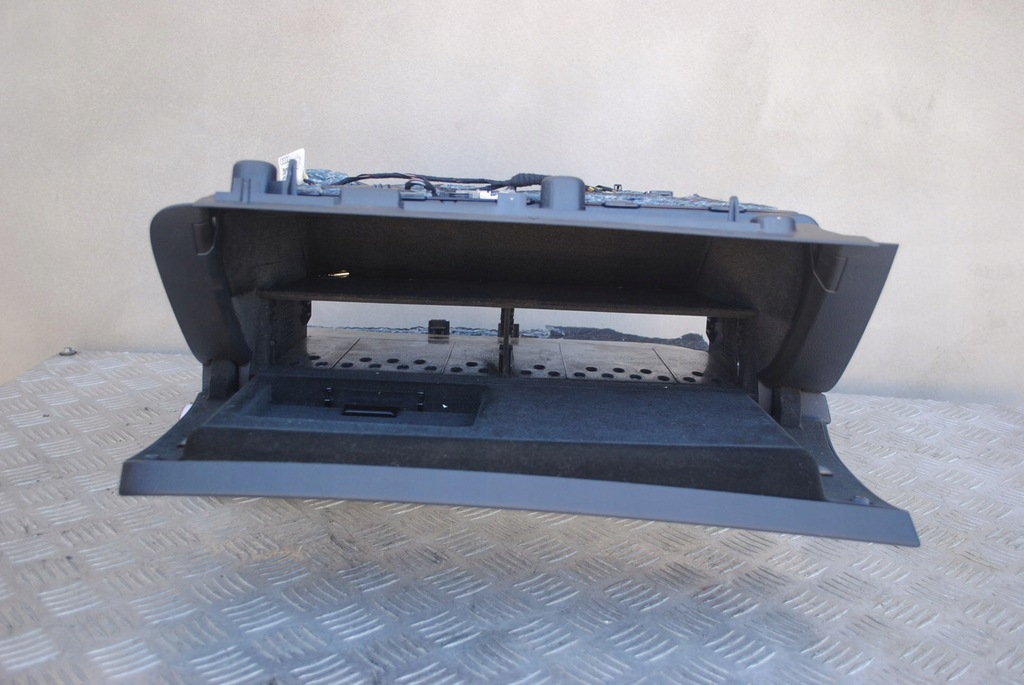 фото №5, Бардачок пассажира 4f1857035 soul audi a6 c6