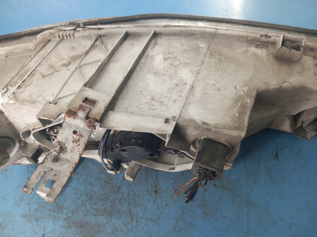 фото №15, Фара правый ford mondeo mk2 96-00r