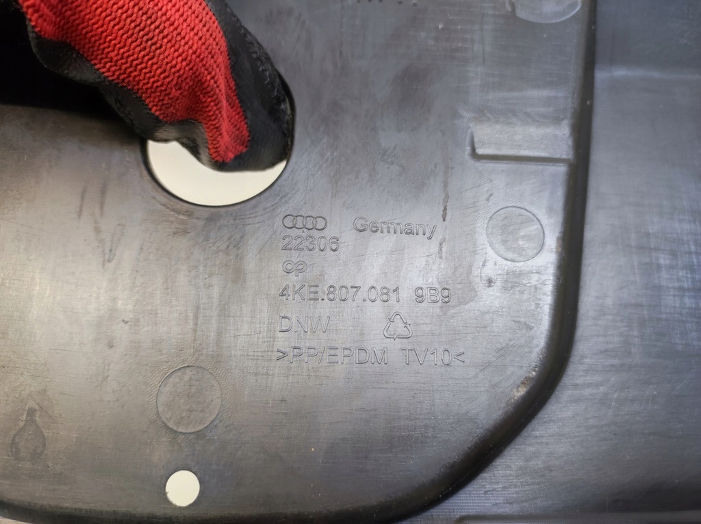 фото №11, Защита накладка na pas поперечина среднего передний перед audi q8 e-tron